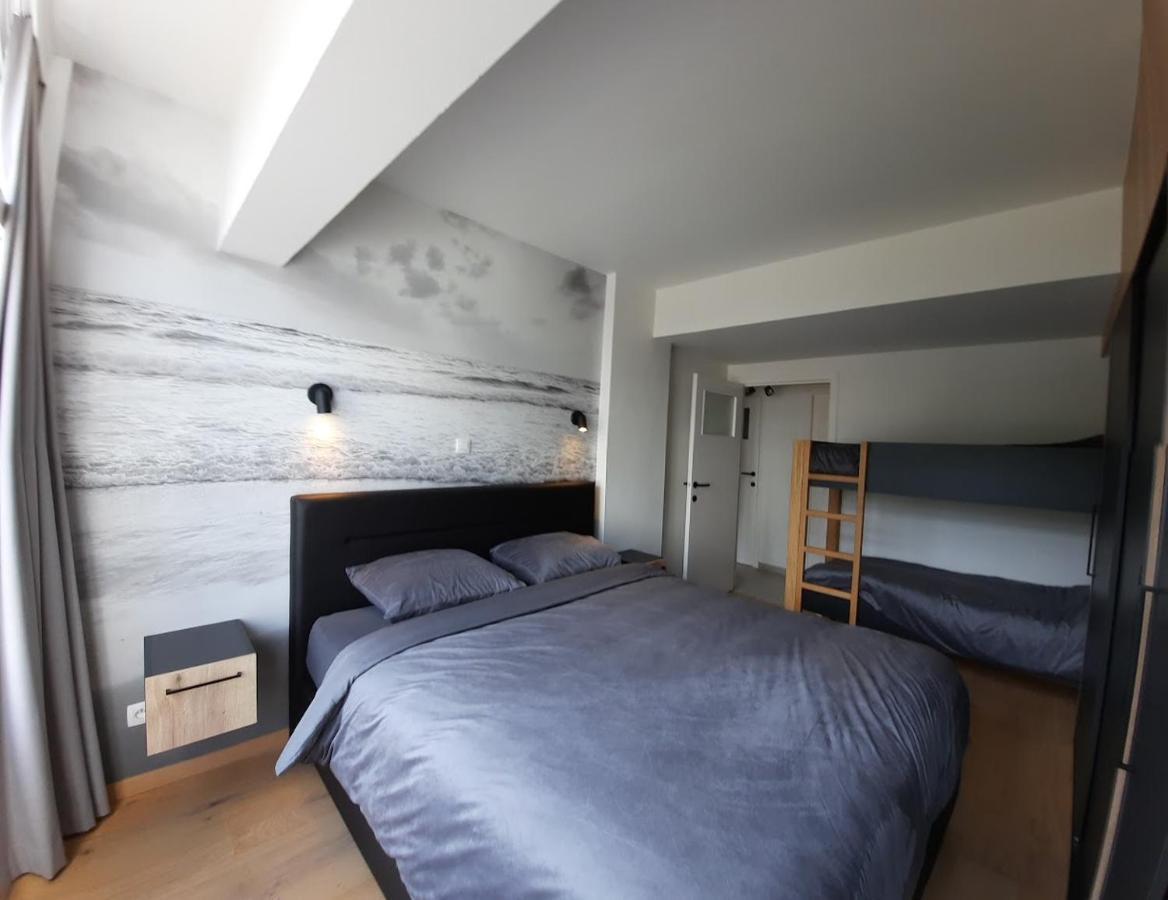 Lichtrijk En Comfortabel Hoekappartement Met Gratis Parking En Zeer Centraal Gelegen - Comme Chez Soi 奥斯滕德 外观 照片