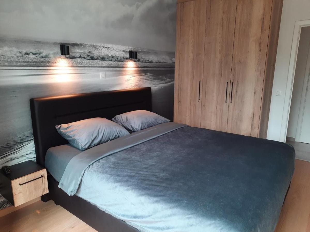 Lichtrijk En Comfortabel Hoekappartement Met Gratis Parking En Zeer Centraal Gelegen - Comme Chez Soi 奥斯滕德 外观 照片