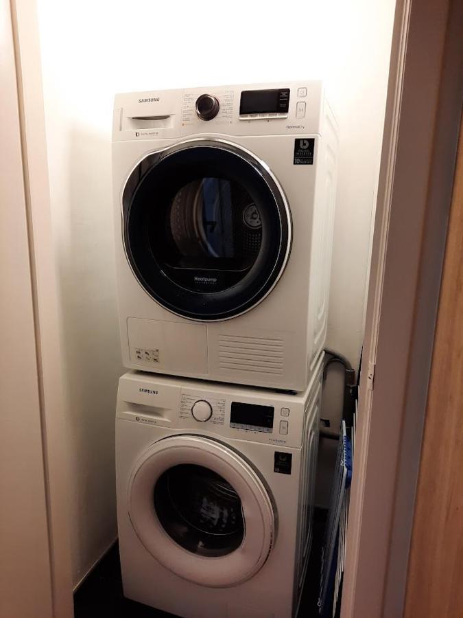 Lichtrijk En Comfortabel Hoekappartement Met Gratis Parking En Zeer Centraal Gelegen - Comme Chez Soi 奥斯滕德 外观 照片