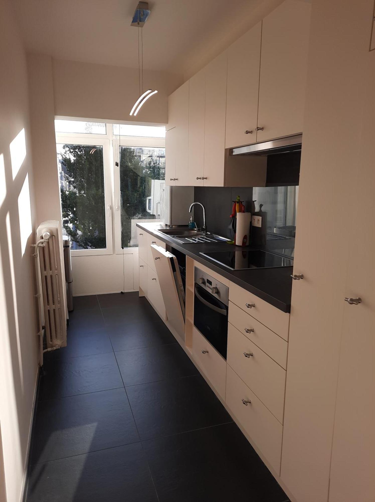 Lichtrijk En Comfortabel Hoekappartement Met Gratis Parking En Zeer Centraal Gelegen - Comme Chez Soi 奥斯滕德 外观 照片