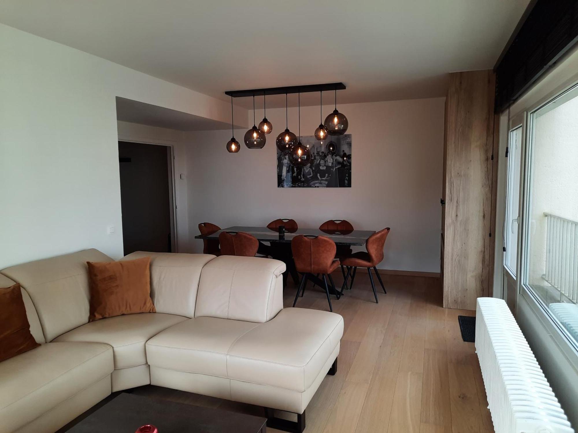 Lichtrijk En Comfortabel Hoekappartement Met Gratis Parking En Zeer Centraal Gelegen - Comme Chez Soi 奥斯滕德 外观 照片